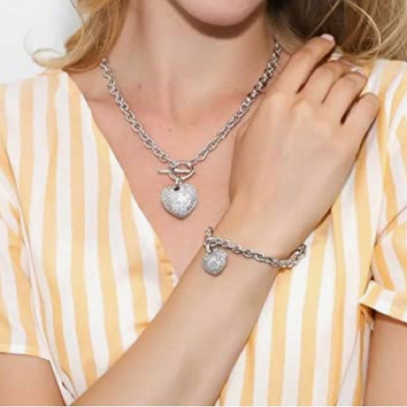 Accessories - Puffed heart necklace & bracelet set